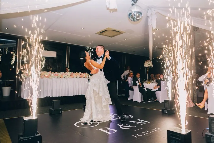 The first dance — photographers