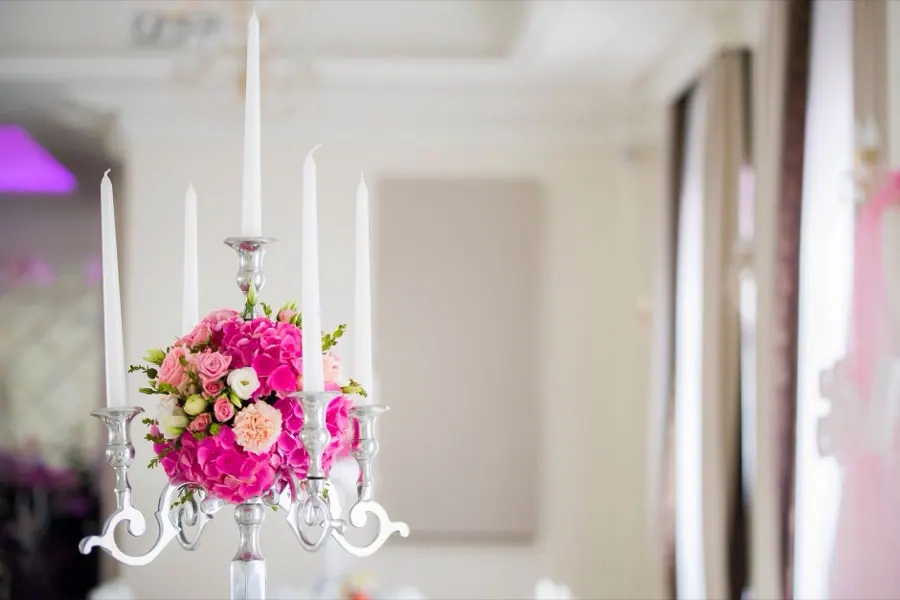 Table centrepieces set up — weddings